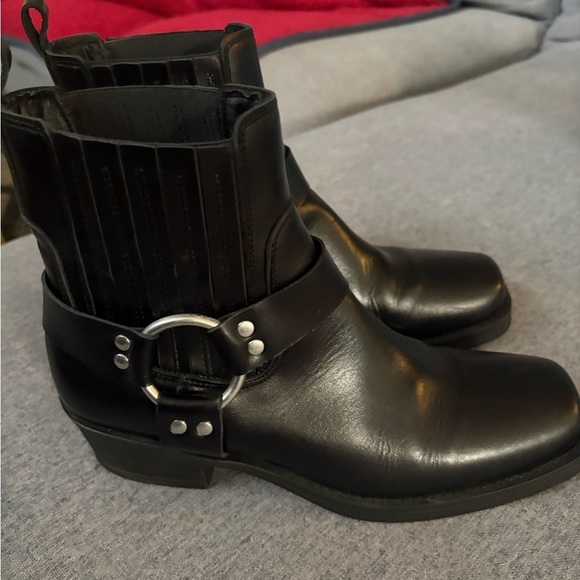 BRYAN STEPWISE - ANKLE BOOT - LOIS BLACK size 7.5 EUC - Picture 5 of 7